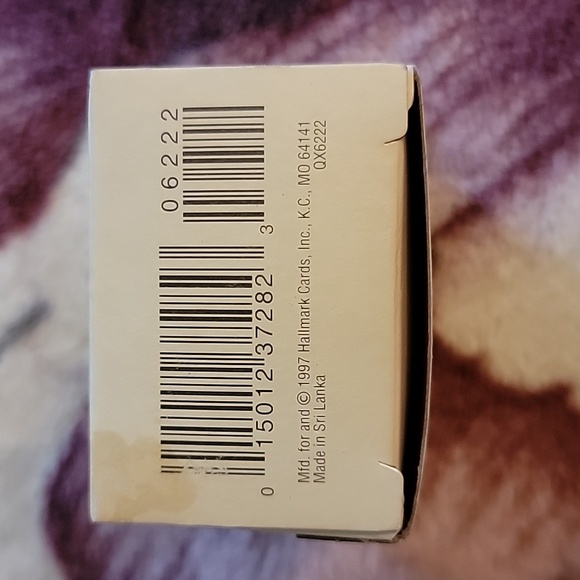 Hallmark Keepsake - Picture 3 of 9